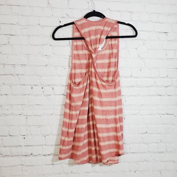 4x$25 JOIE New with trash strip long tunic top large red - Picture 10 of 11